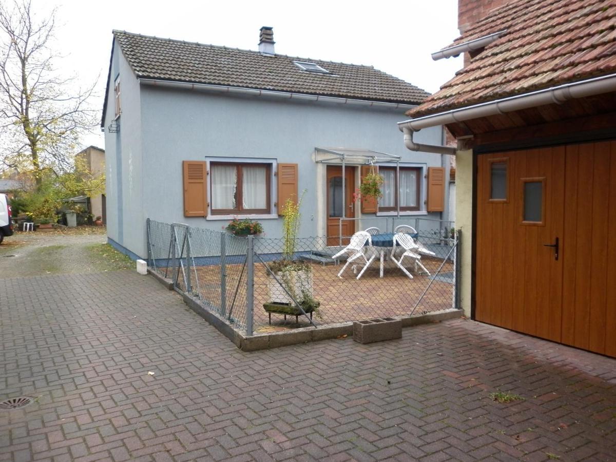 Maison Bleue Petermann Holiday home *